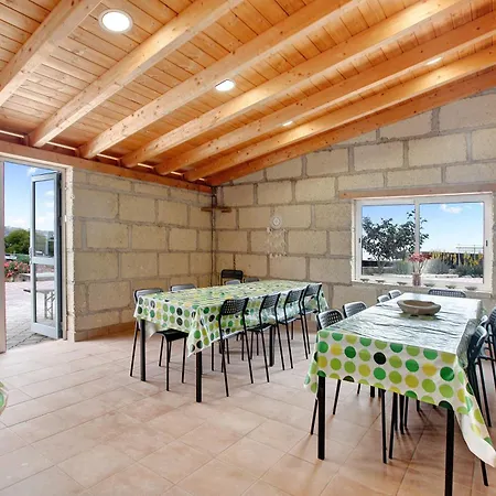 Casa Wayra * גרנדילה דה אבונה